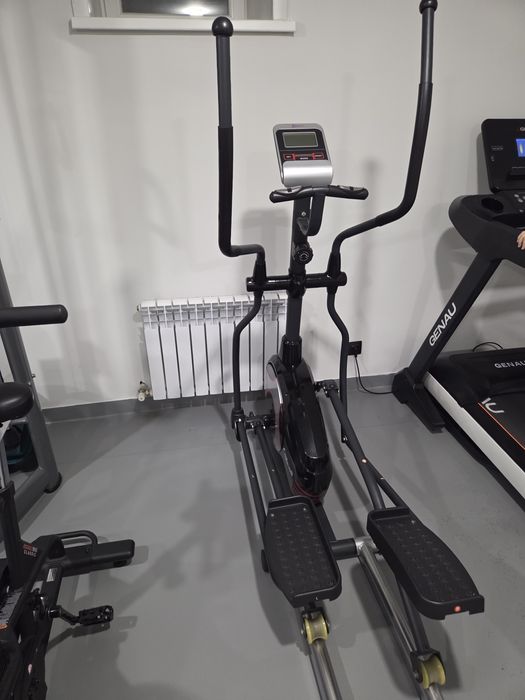 Тренажер элиптический