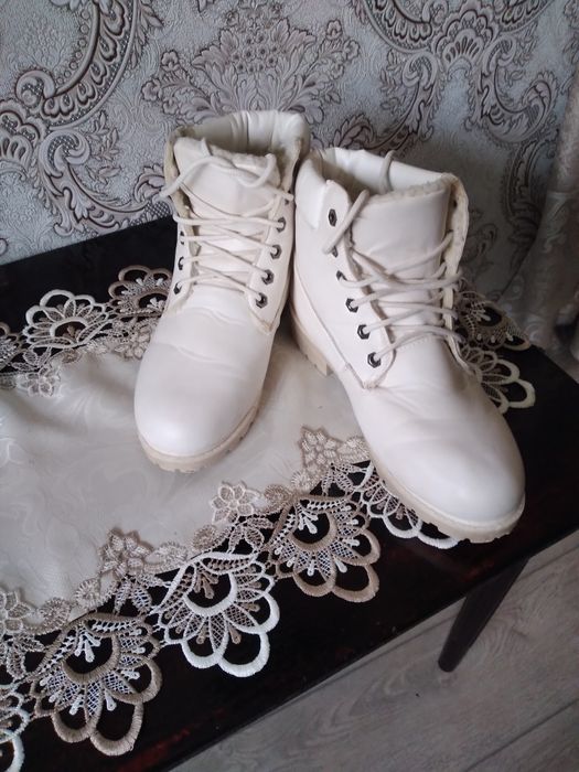 Продам ботинки недорого