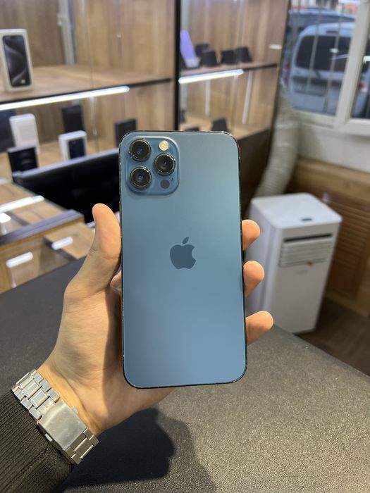 Продам Iphone 12 pro Max