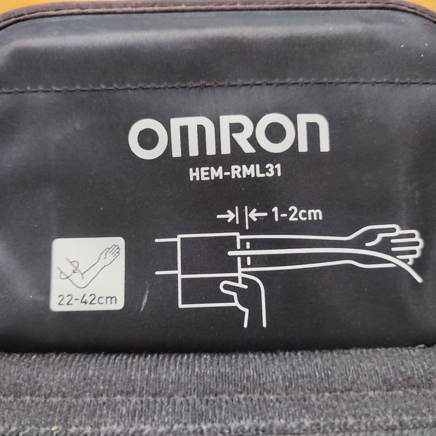 Апарат за кръвно Omron M3 автоматичен.
