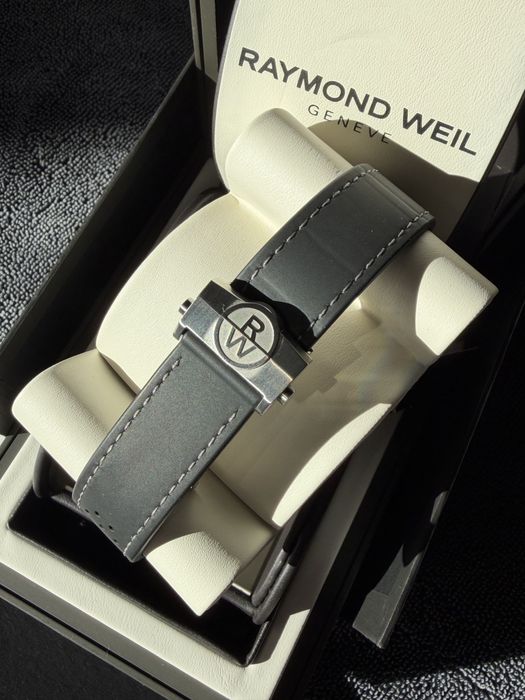 *Чисто нов* Автоматичен часовник Raymond Weil Freelancer 42mm