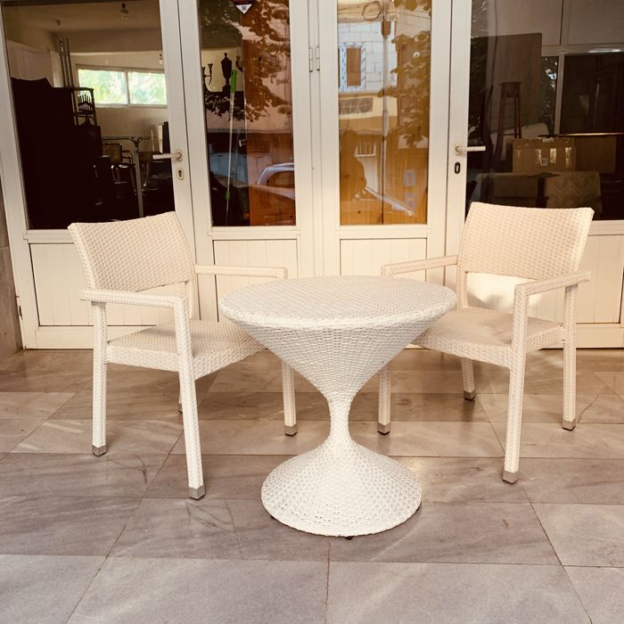 Градински комплект – 2 стола + масичка, синтетичен ратан, бял цвят