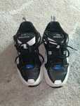 Vând adidasi NIKE Air