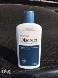 Restoria discreet. Crema pentru par carunt.