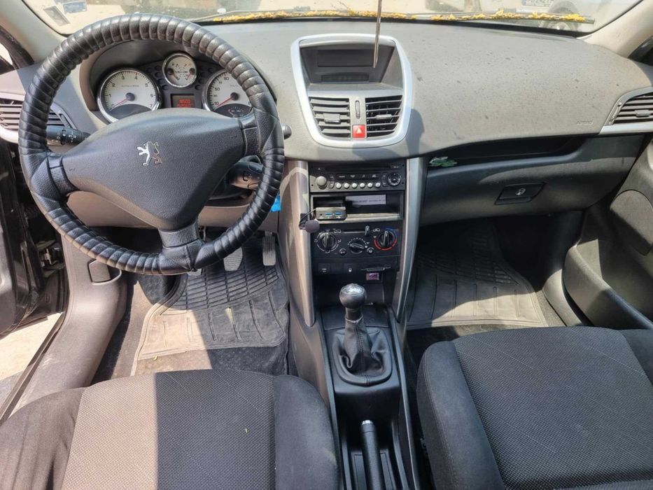 Peugeot 207 1.6 16V Лети джанти 16 На части
