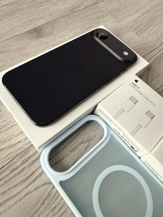 Vand  Apple iPhone 17 Air 256 gb garantie