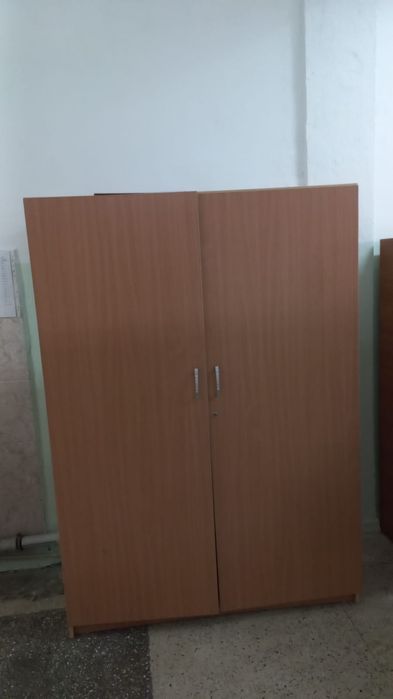 Продается офисные шкафы