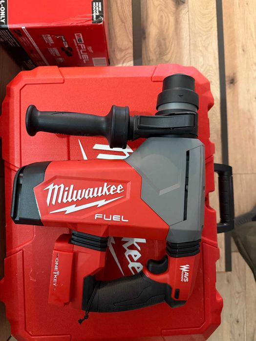 Milwaukee 2915 - onefhpx rotoercutor 5.0 j