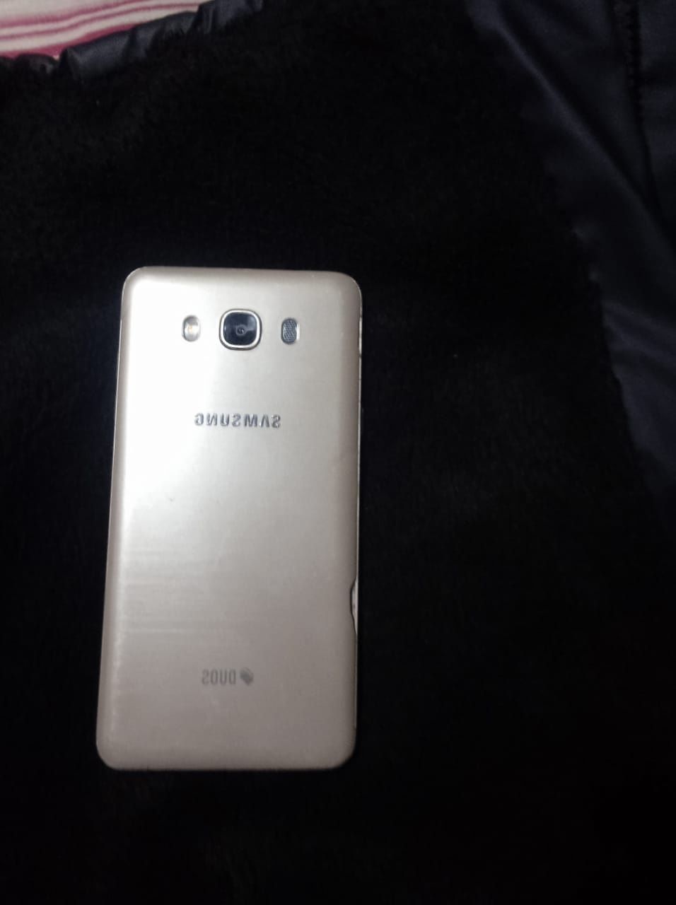 Продается Samsung J7 год 2016 интернет 4G