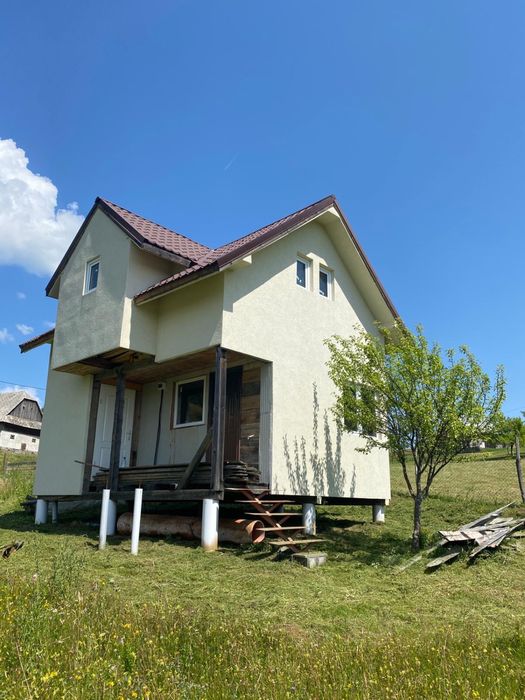 Vand Cabana la Munte