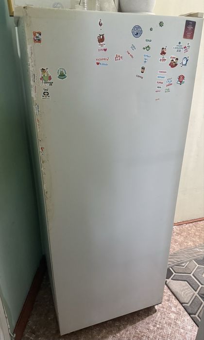 Продам холодильник