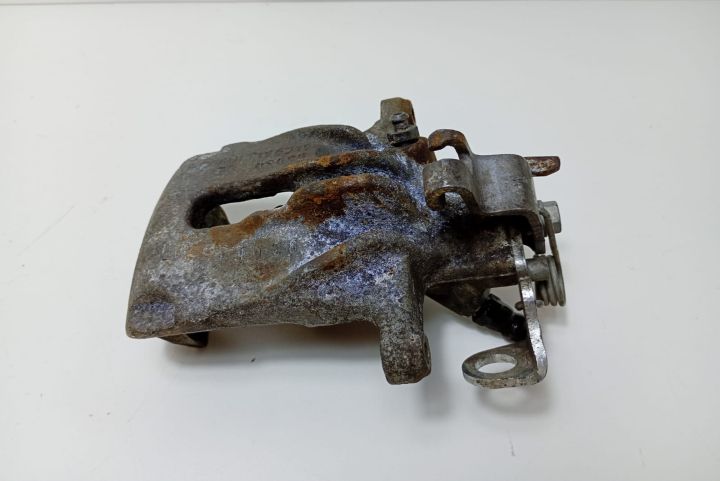 Etrier frana stanga spate  69095 Opel Vivaro B seria