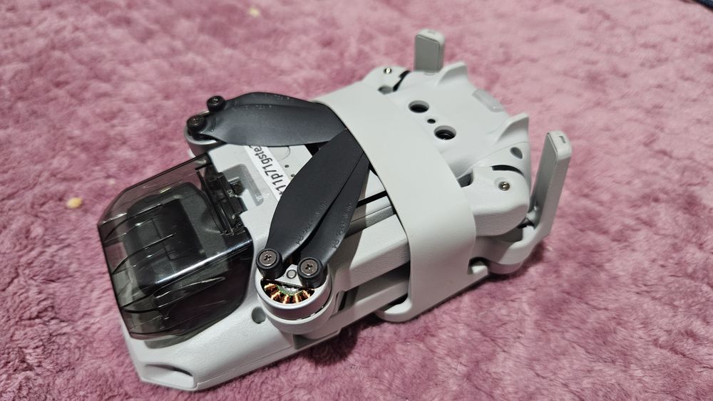 Drona dji mini2 ca noua