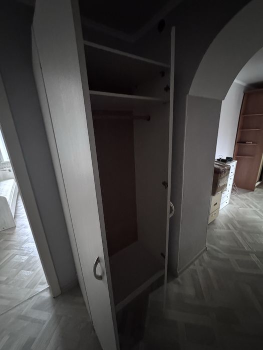 Продам прихожую, шакф