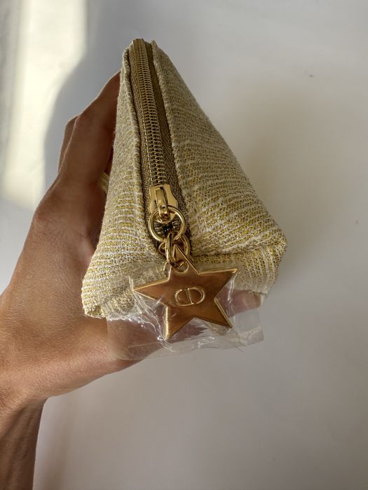 чантички за козметика Chanel и Dior