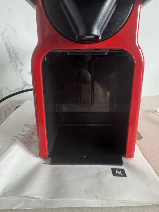 Espressor Nespresso Inissia Red