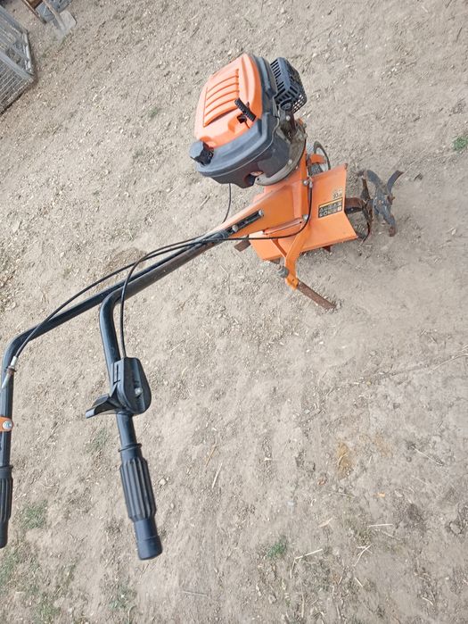 De vinzare moto cultor 5500Rs an stare de funcționare!