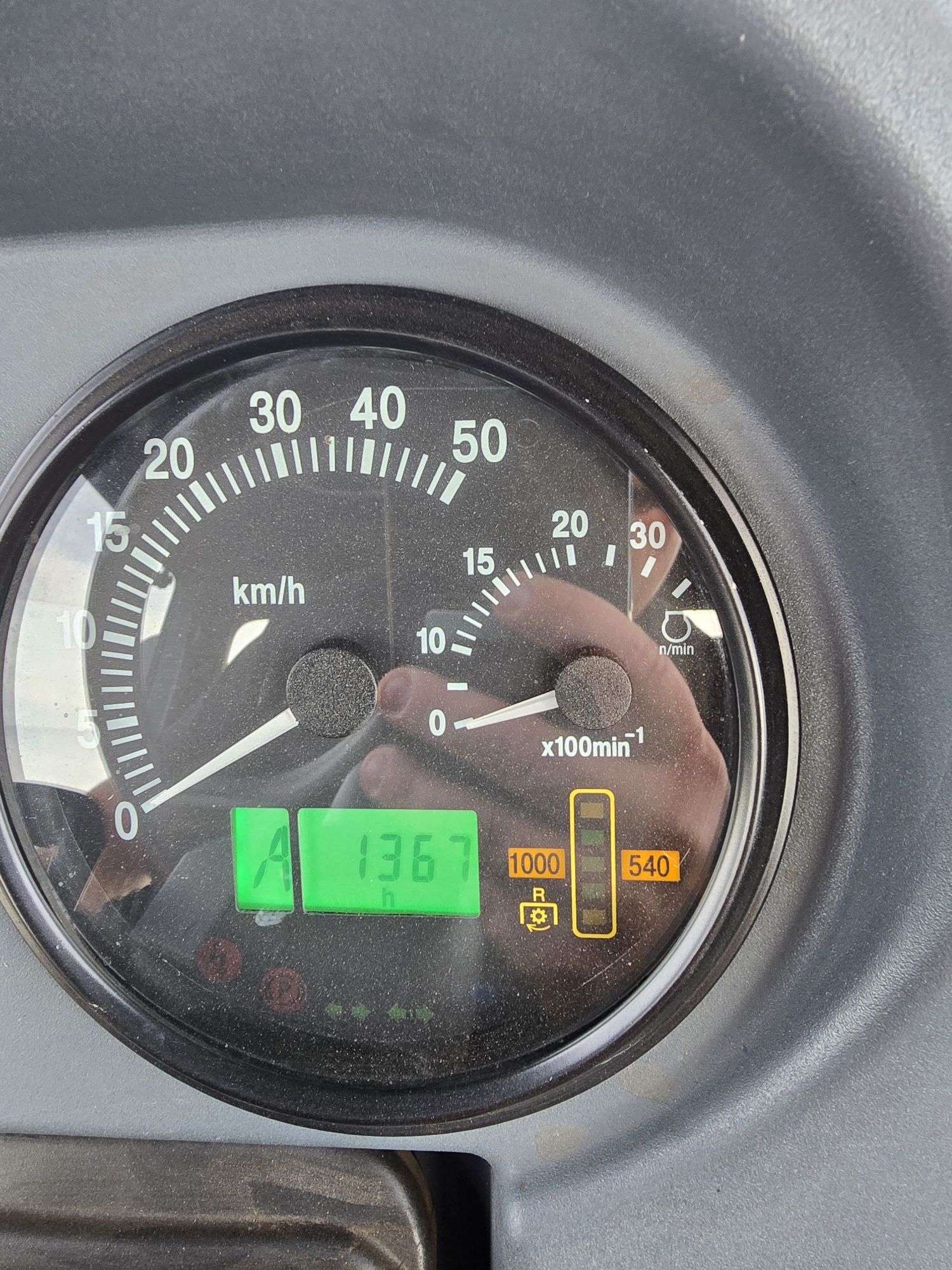 Трактор Мтз 892..