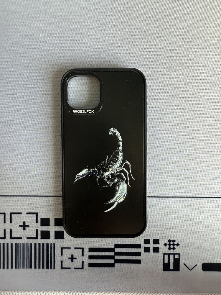 Калъфи за Iphone 13