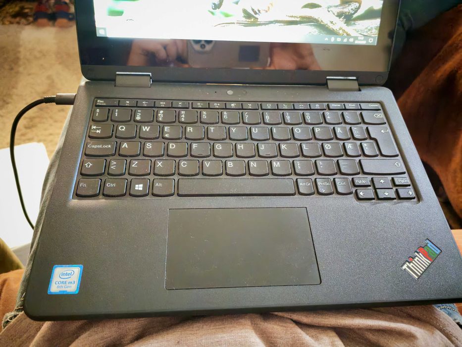 Thinkpad Yoga 11e 2in1 m3 1.11Ghz 4gb ram 128Gb m.2 ssd ecran spart