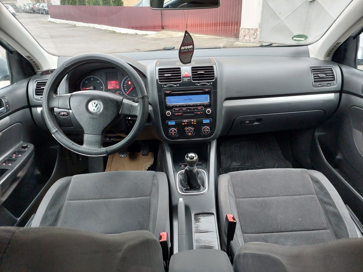 Volkswagen Golf 1.9 tdi  2009