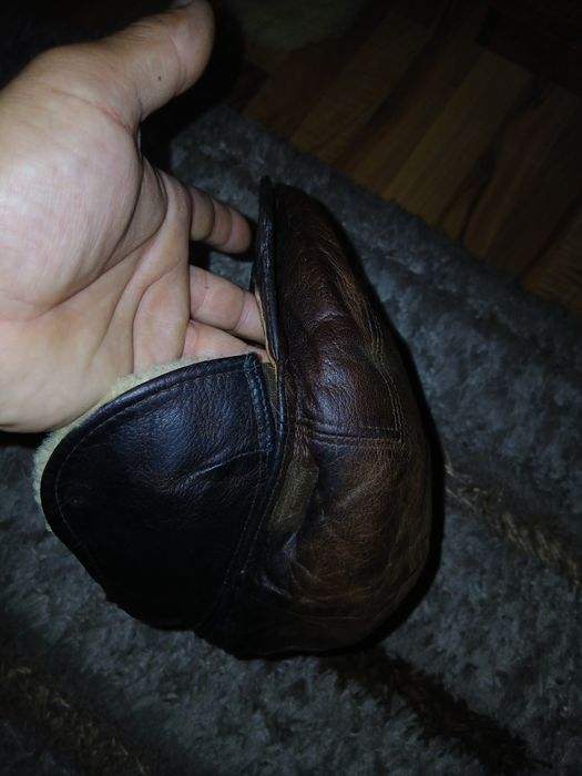 Vănd șapcă de aviator