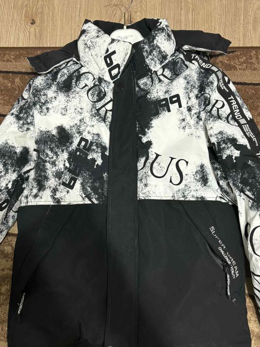 Продавам зимно яке