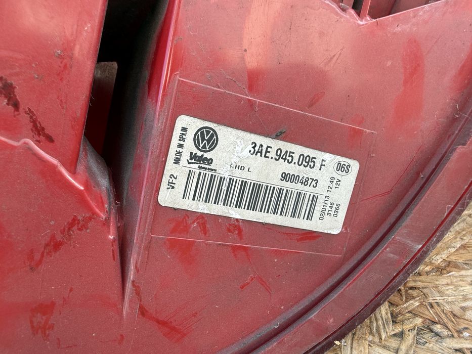 Set stop tripla lampa stanga dreapta aripa caroserie VW Passat B7 seda