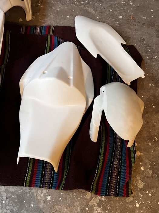 Suzuki GSXR 1000 Спойлери смоли за писта suzuki gsxr 1000 k7 k8