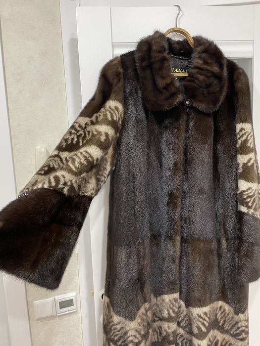 Шуба норковая ….