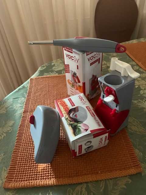 Seturi variate și practice în orice bucătărie.