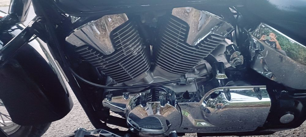 Продава се Хонда VTX.1300k. 2006г. Без Забележки..  нов акумулатор ,