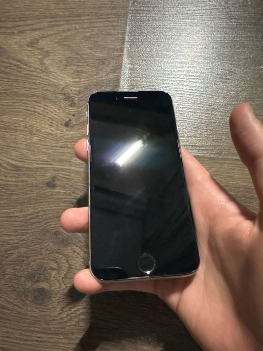 Продаю iPhone 6 серый 64 ГБ