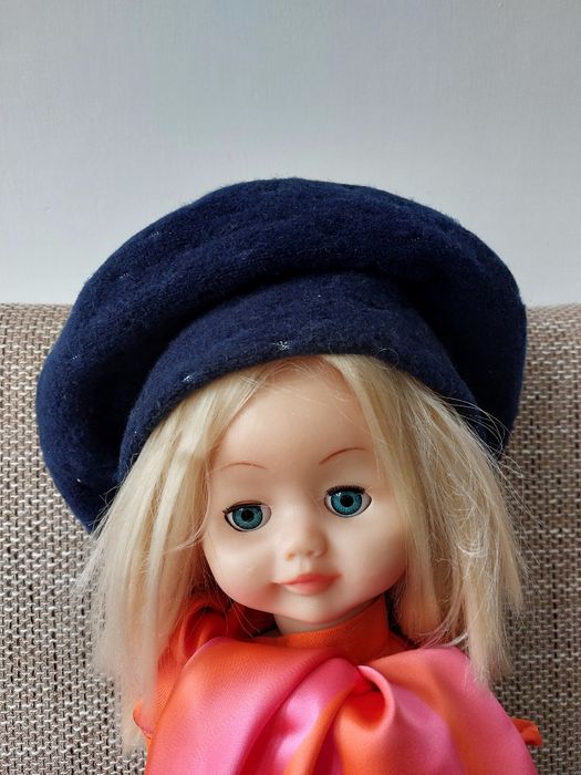 Bereta calduroasa de lana cu captuseala plusata