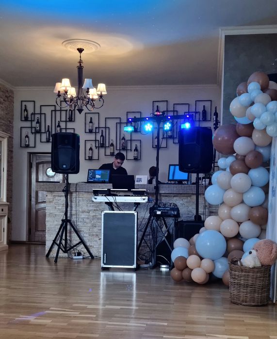 Lumini led dj cu stativ husa si telecomanda