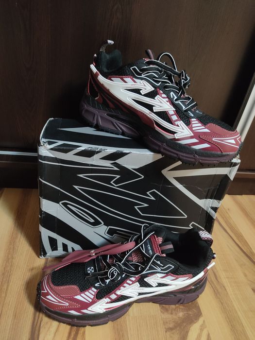 Off white be right back black red