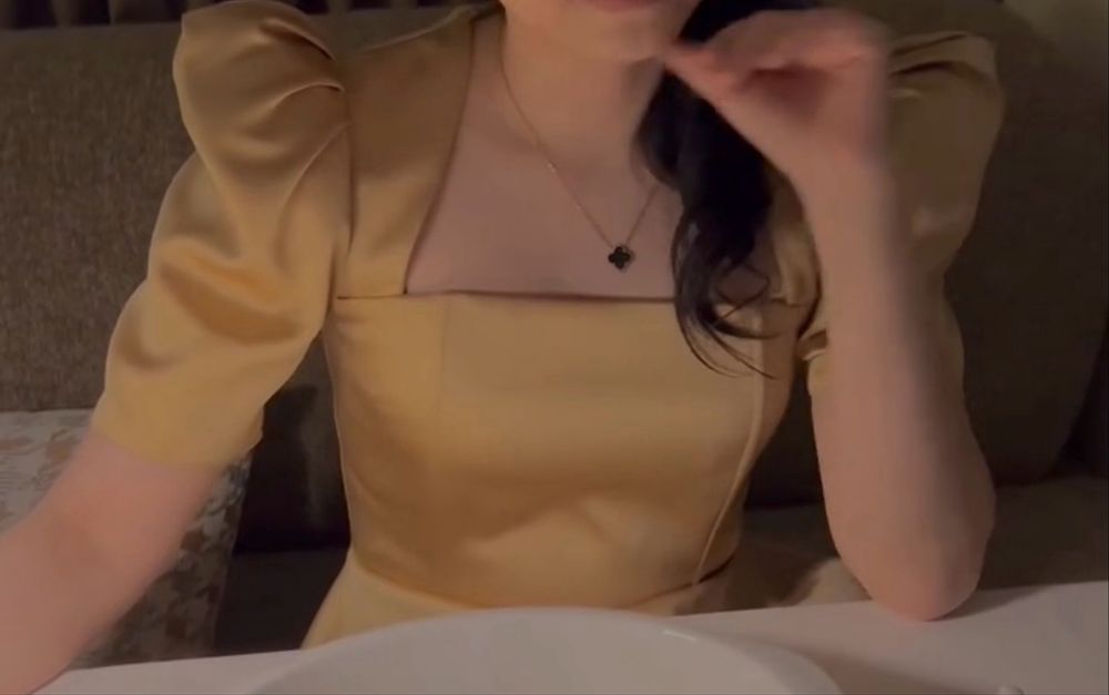 Золотистый корсет