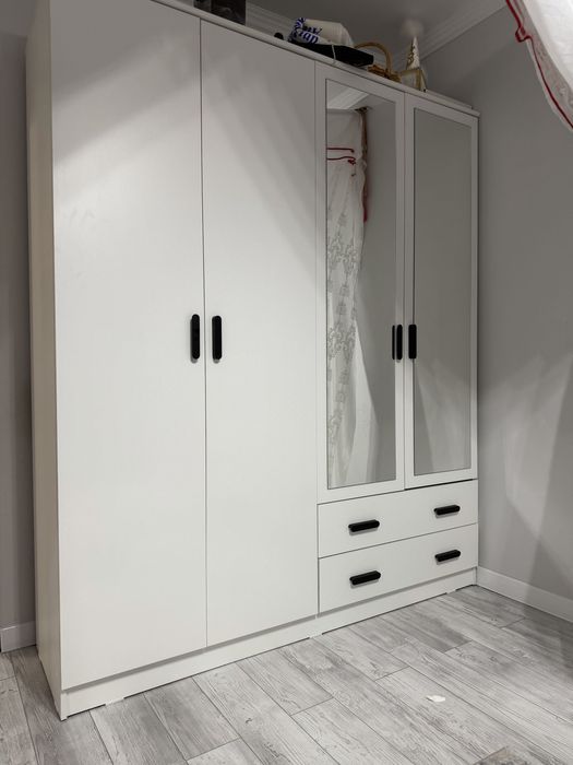 Продам спальный гарнитур