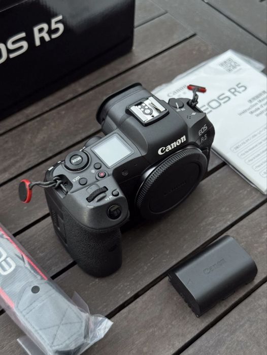 Canon r5 body full frame stare excelenta