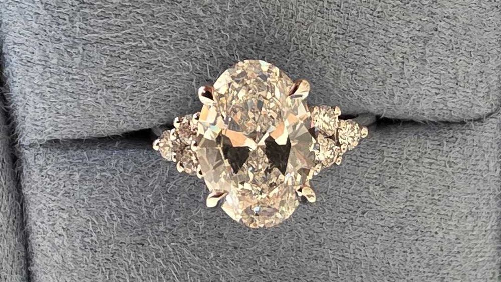 Inel cu diamante 3.31 ct