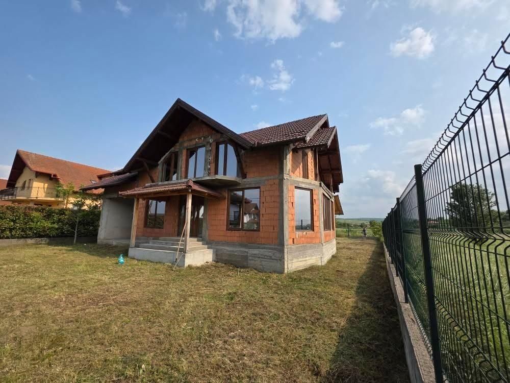 Casă in cartierul nou Șimleu Silvaniei