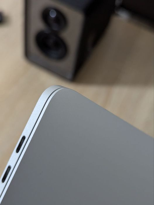 MacBook Pro 15" 16/512GB