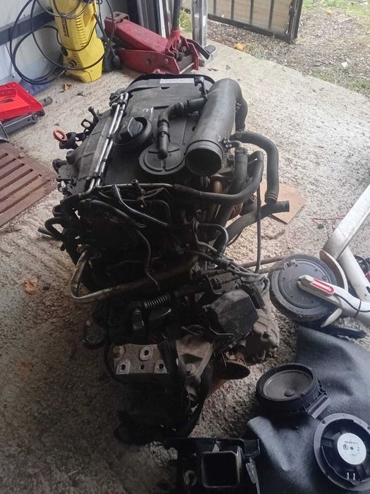 vand motor  2.0 tdi BKD COMPLET CU CUTIE