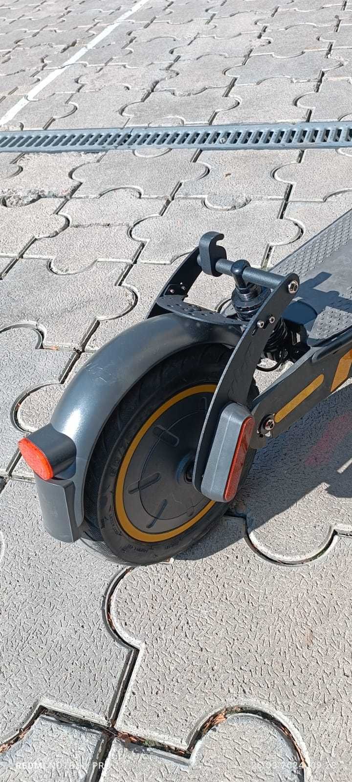 Электросамокат Ninebot KickScooter Max G30P