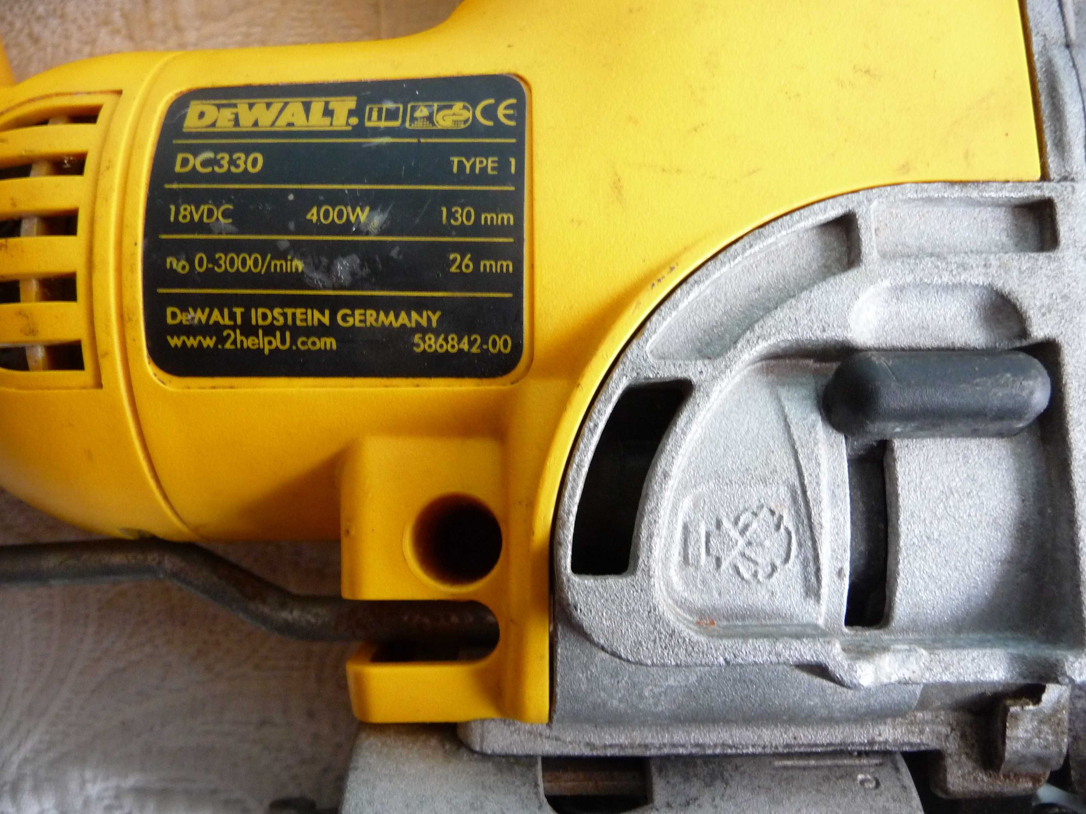 Акумулаторен прободен трион / зеге  DeWALT DC330 18V Li-Ion