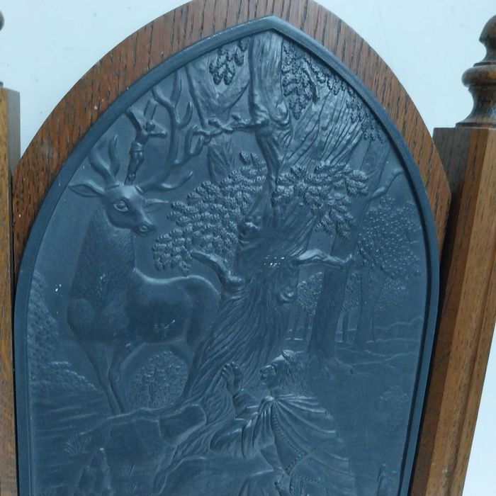 НАЙ ДОБРАТА ОФЕРТА Стара немска дървена кутия за ключове ,за стена.