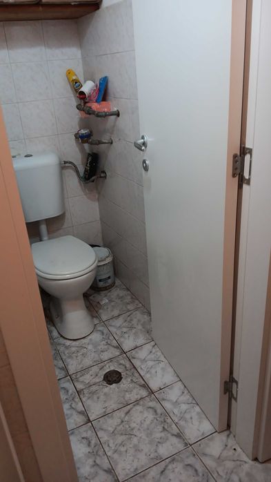 Дава се под наем Магазин в Червен бряг - 15 кв.м за 300 € - Снимка #4