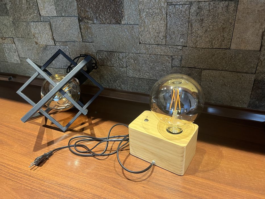 Две декоративни лампи с резервна крушка