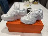 Оригинални дамски маратонки Nike