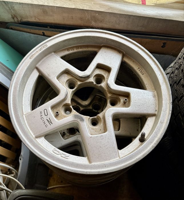 Jante Roti Daihatsu Feroza, Suzuki Vitara, Jimny, Samurai